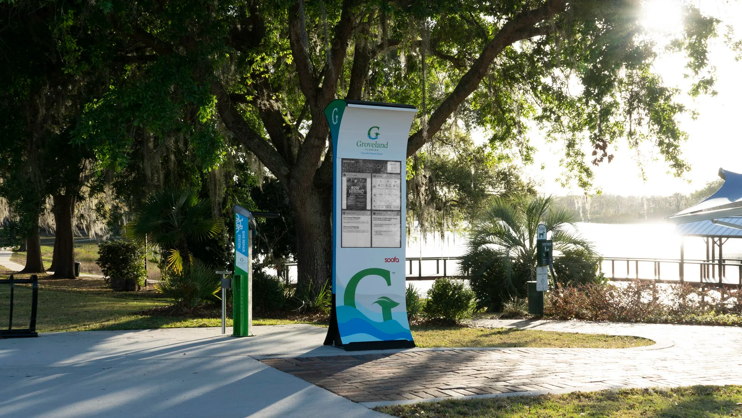 Soofa Sign in a park setting